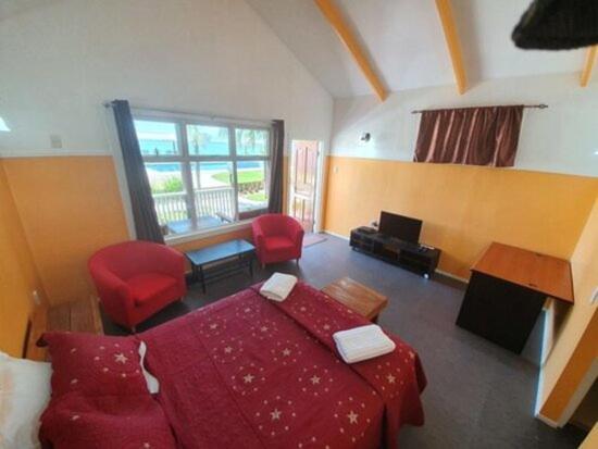 Le Uaina Beach Resort Faleapuna Екстер'єр фото