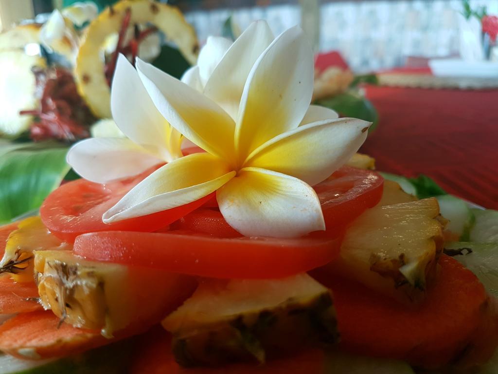 Le Uaina Beach Resort Faleapuna Екстер'єр фото