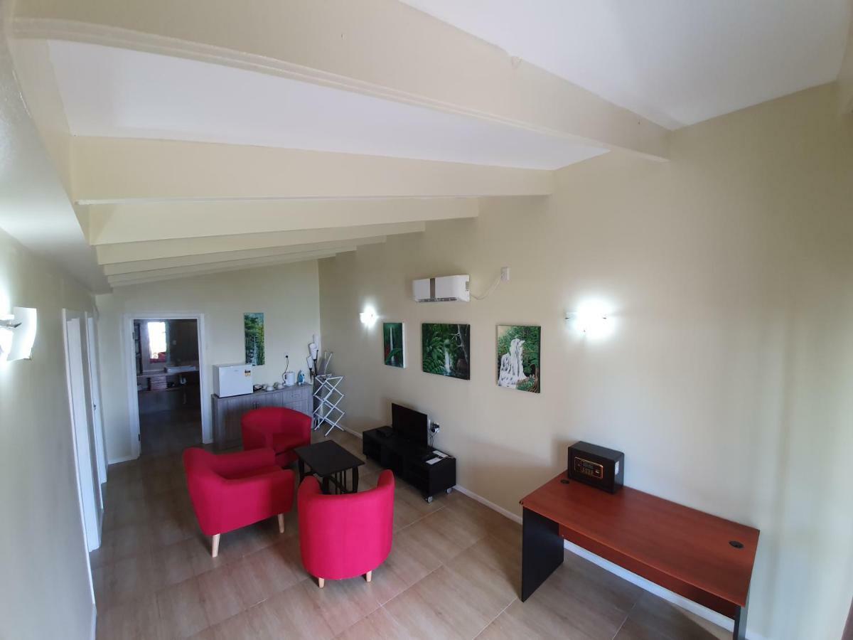 Le Uaina Beach Resort Faleapuna Екстер'єр фото